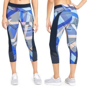 Athleta sonar cropped compression leggings electric geo print size small